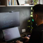 salaire-developpeur-front-end-react-vue-angular